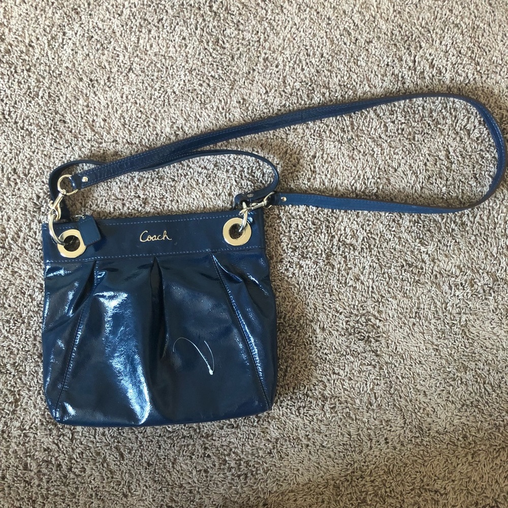 Coach crossbody purse.